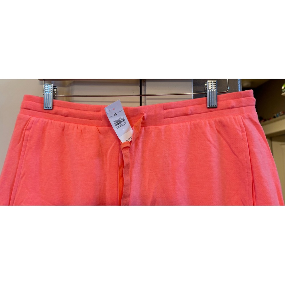 Women's Coral Color NWT Lou & Grey (LOFT) Soft Flexible Athletic Shorts Size L - Picture 2 of 8